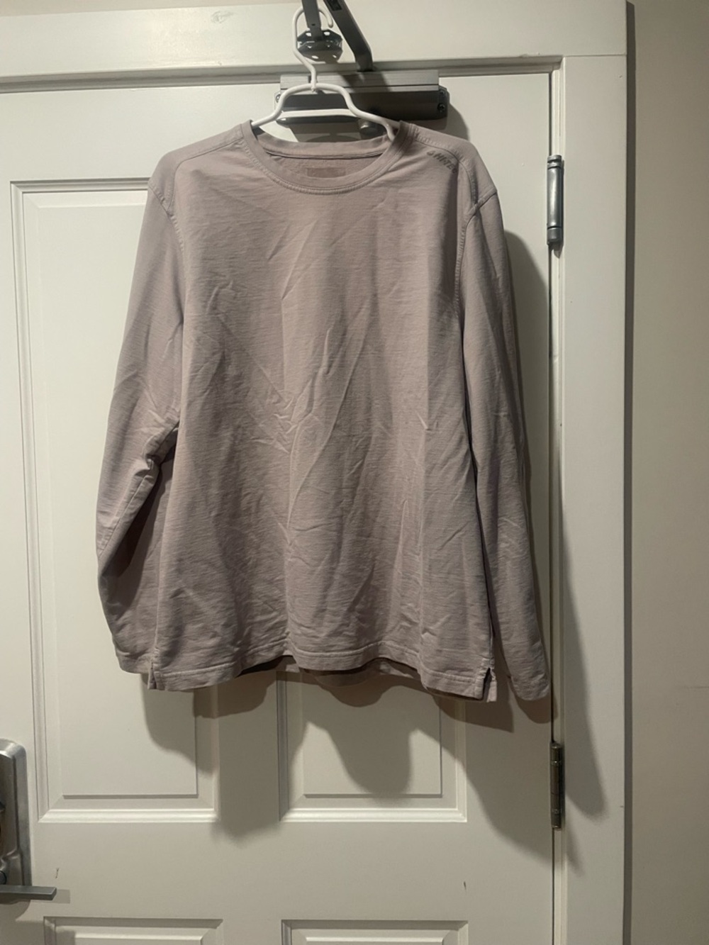 Hi-Tec Long Sleeve Crewneck Tee in Light Mauve